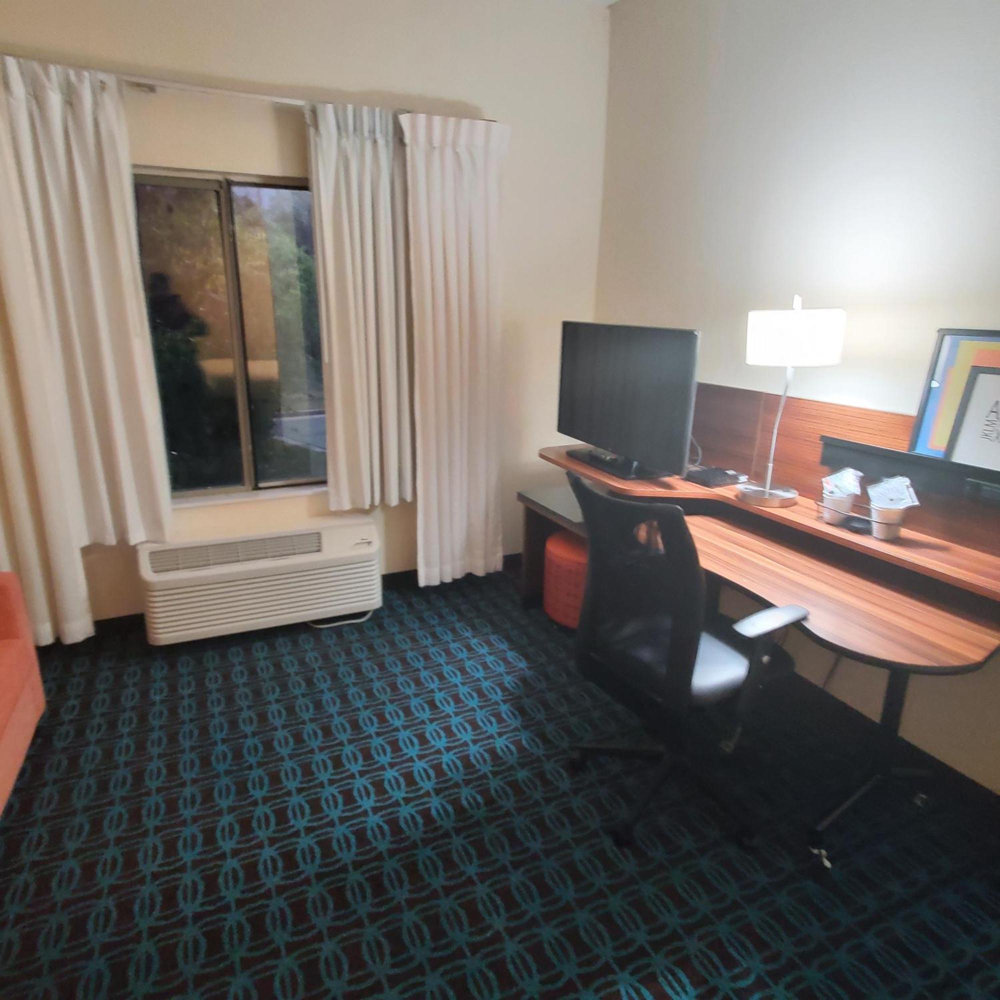 Rodeway Inn メイコン エクステリア 写真