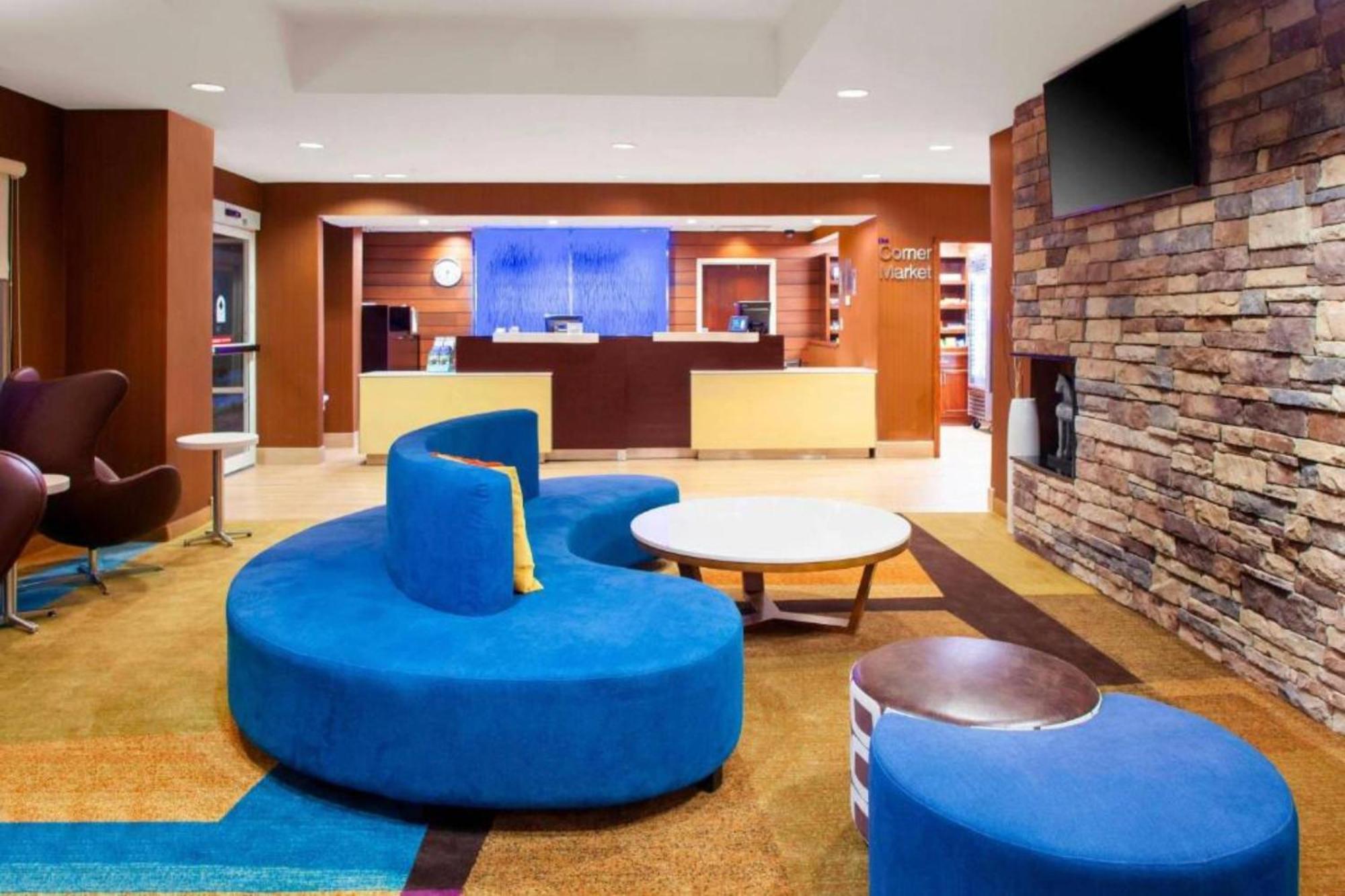 Rodeway Inn メイコン エクステリア 写真