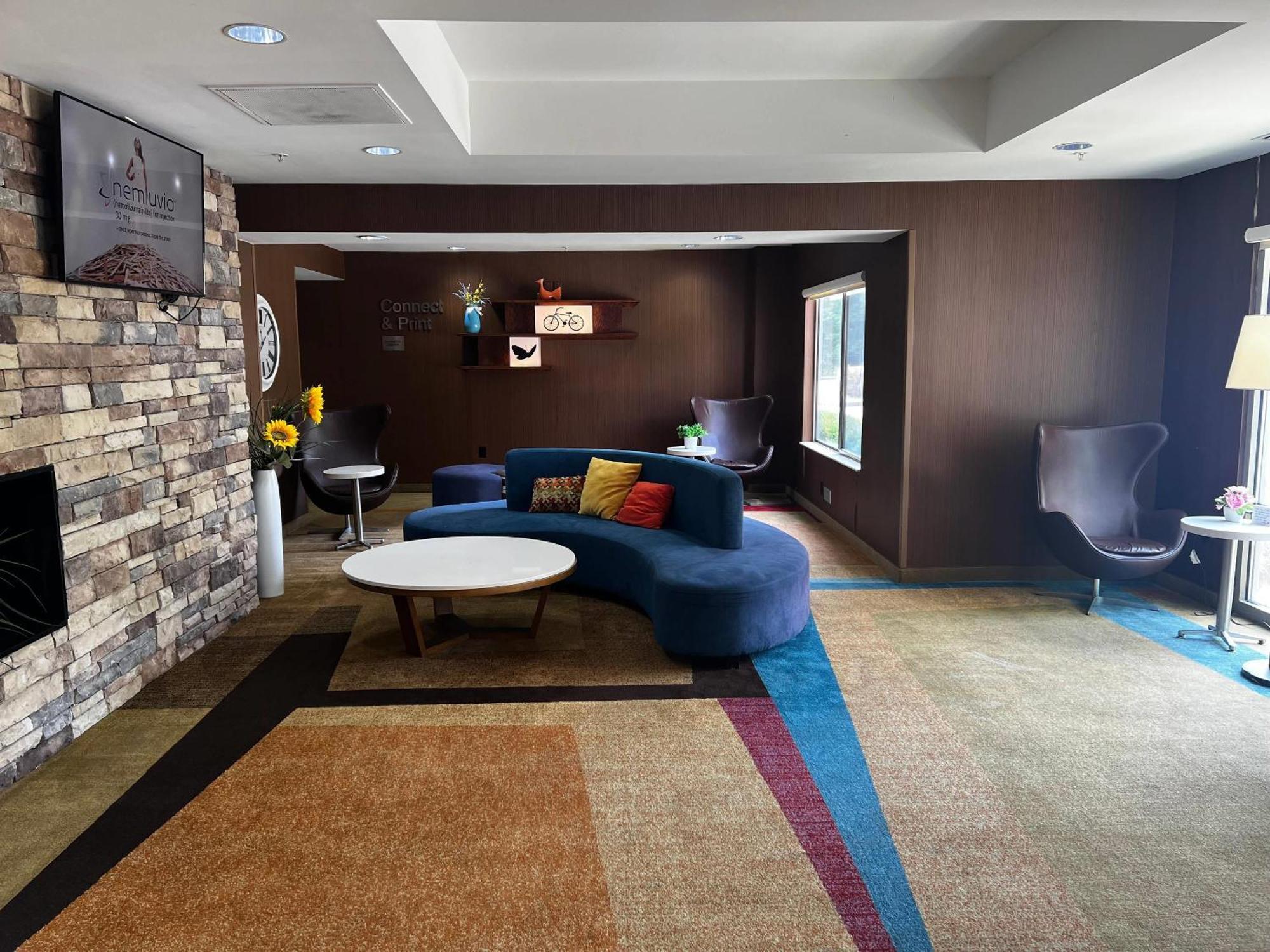 Rodeway Inn メイコン エクステリア 写真