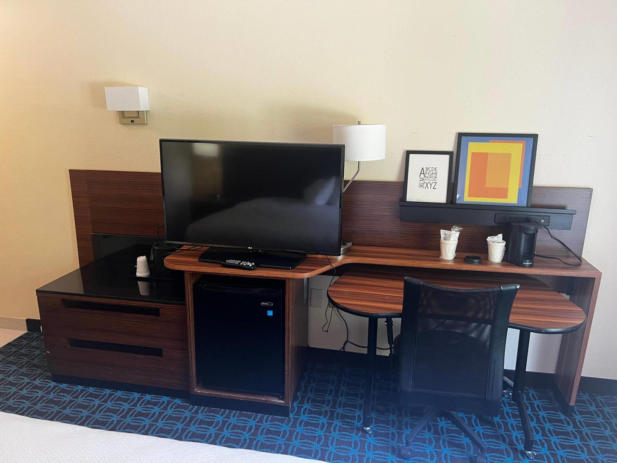 Rodeway Inn メイコン エクステリア 写真